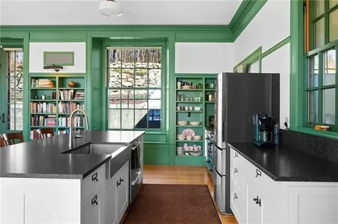 238 Highland Road Tiverton RI 02878