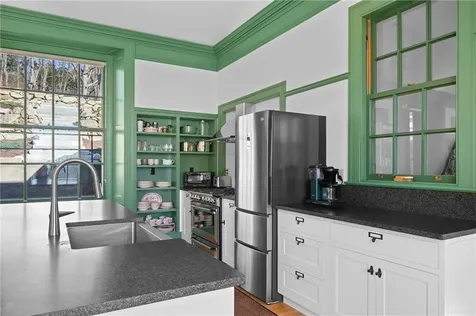 238 Highland Road Tiverton RI 02878