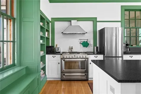 238 Highland Road Tiverton RI 02878