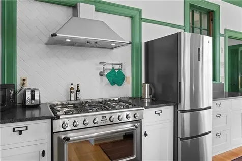 238 Highland Road Tiverton RI 02878