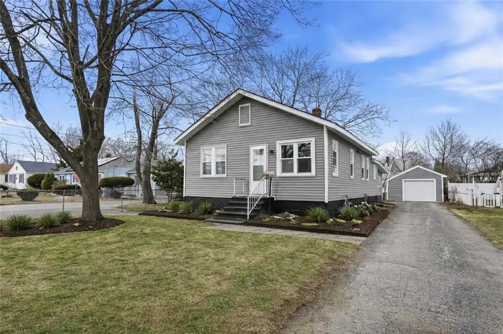 79 Bellevue Avenue Warwick RI 02888