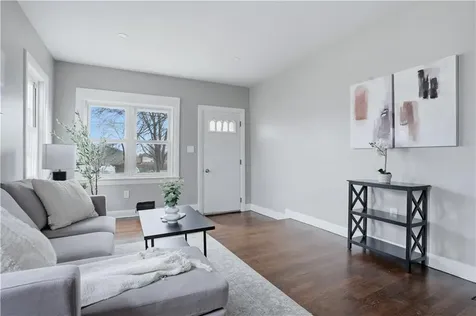 79 Bellevue Avenue Warwick RI 02888