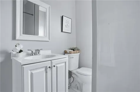 79 Bellevue Avenue Warwick RI 02888