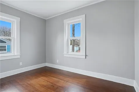 79 Bellevue Avenue Warwick RI 02888