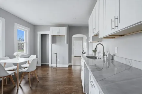 79 Bellevue Avenue Warwick RI 02888