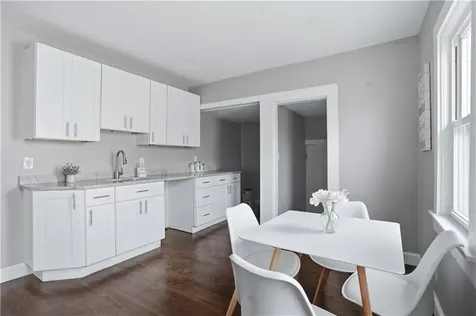 79 Bellevue Avenue Warwick RI 02888
