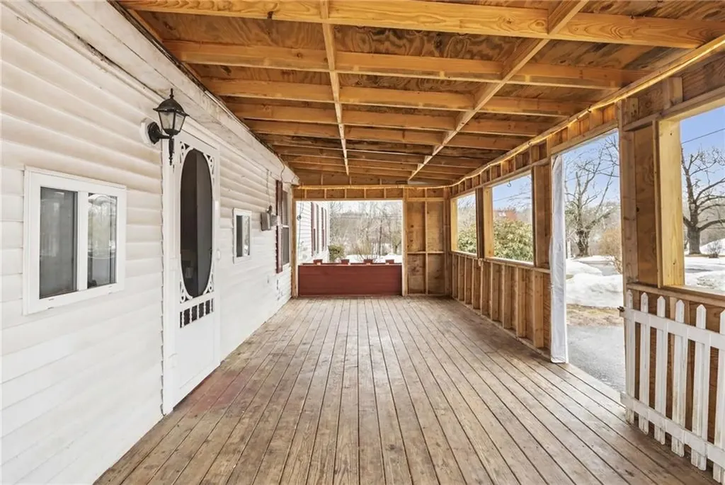 131 Columbia Street South Kingstown RI 02879