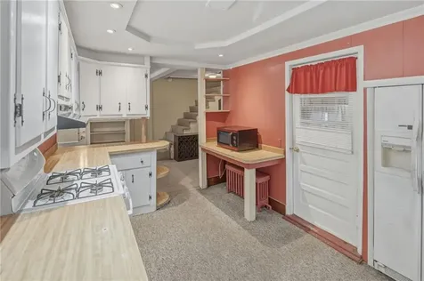 131 Columbia Street South Kingstown RI 02879