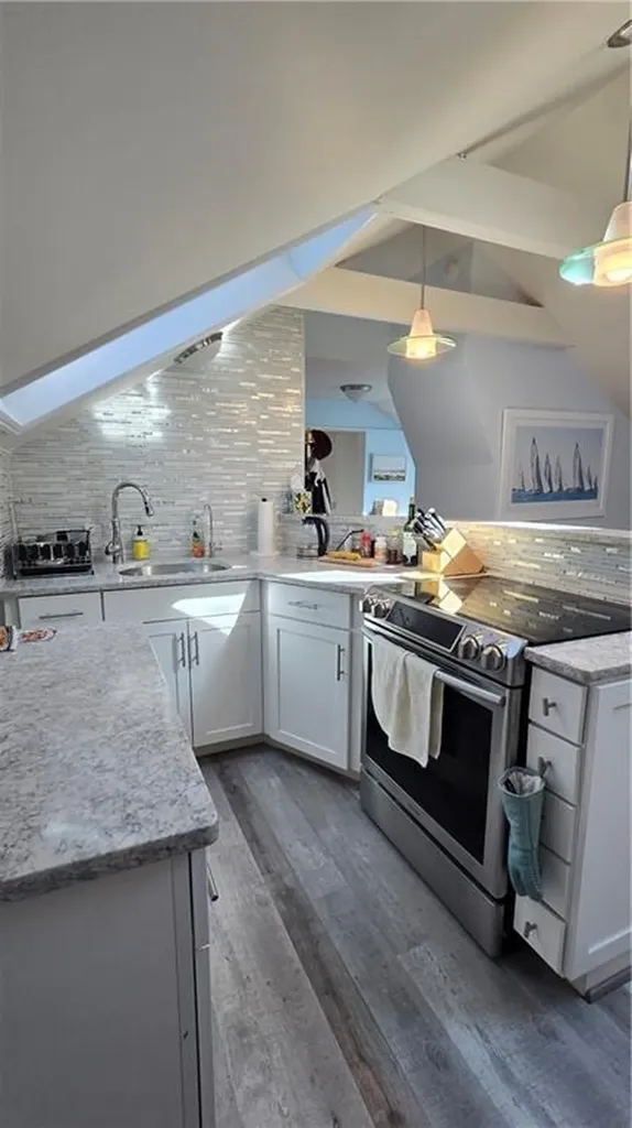 42 Kay Street Newport RI 02840