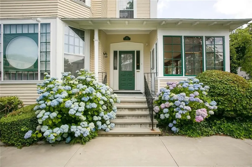 42 Kay Street Newport RI 02840