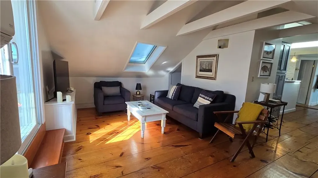 42 Kay Street Newport RI 02840