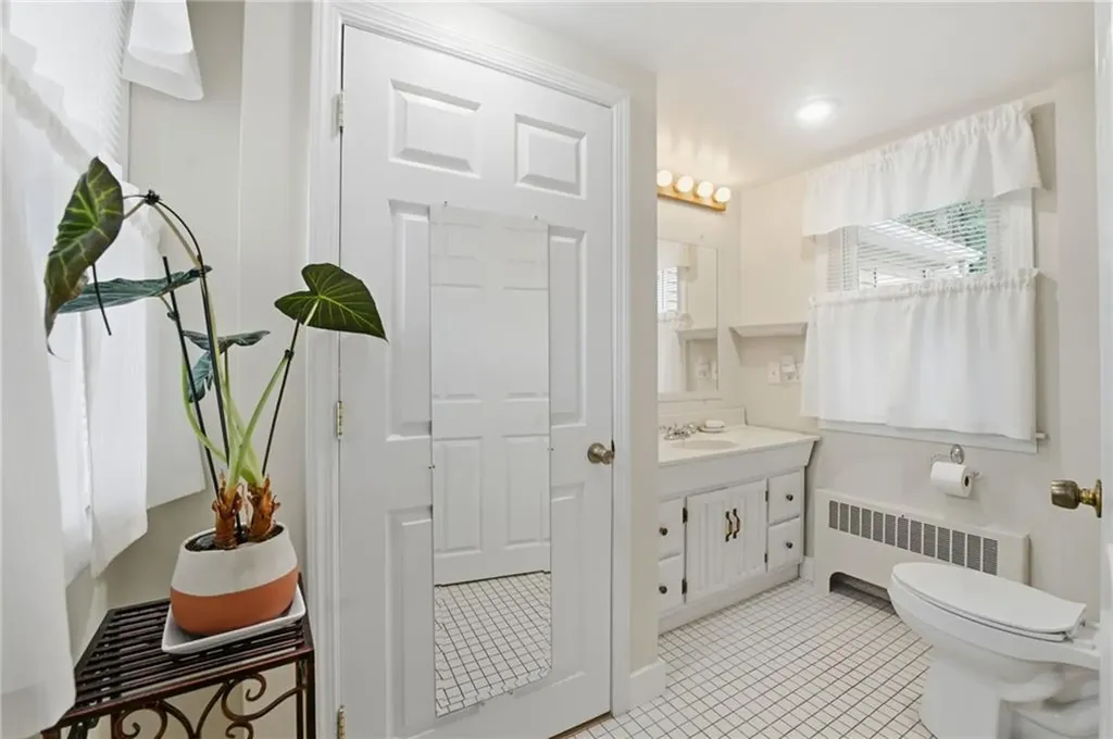 19 Beatrice Avenue Warwick RI 02889