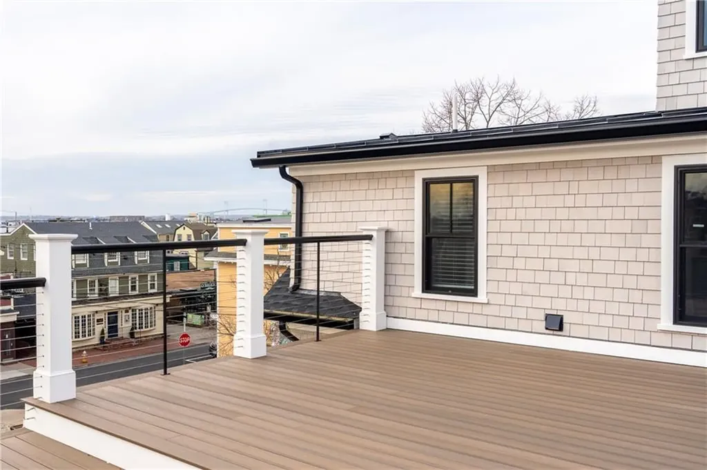 7 Dearborn Street Newport RI 02840