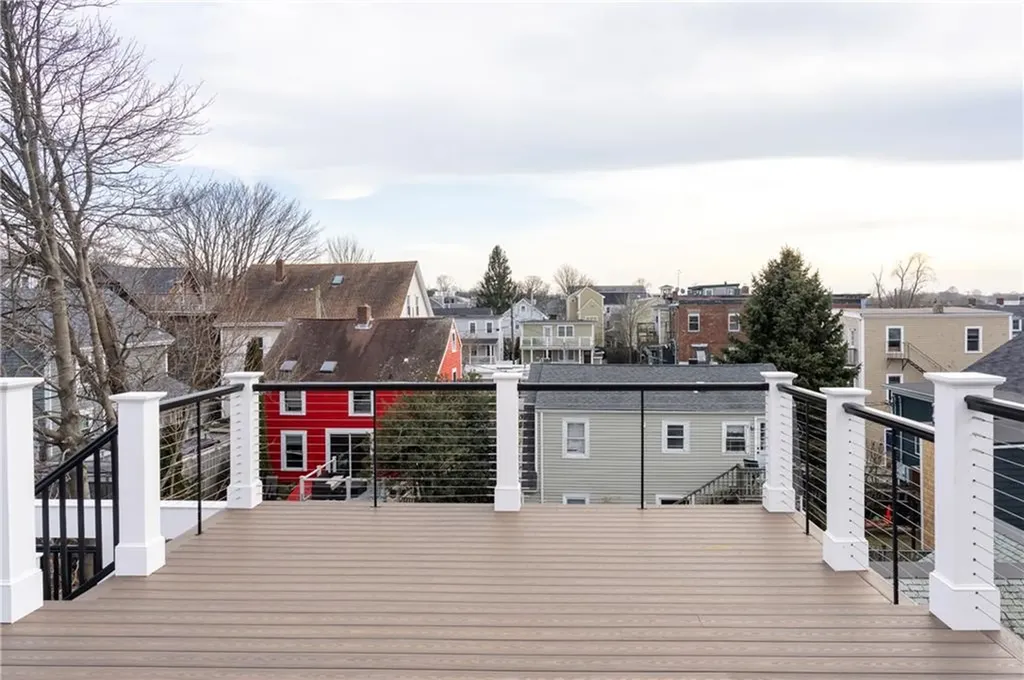 7 Dearborn Street Newport RI 02840