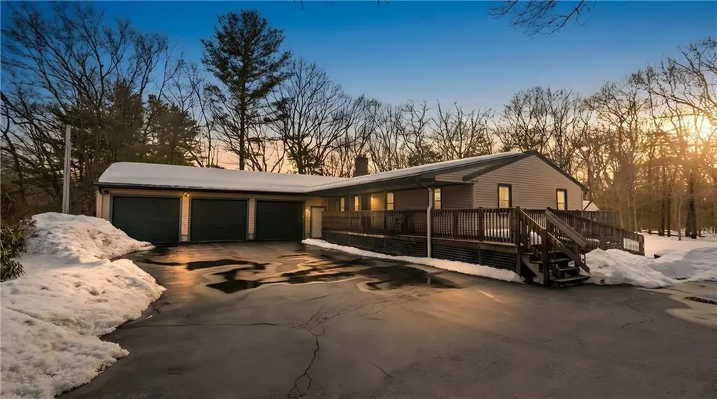 89 Carrs Pond Road West Greenwich RI 02817