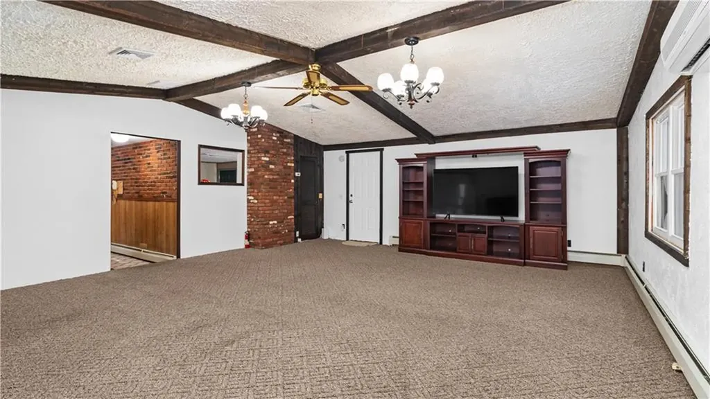 89 Carrs Pond Road West Greenwich RI 02817