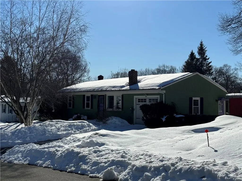 9 Yates Avenue Coventry RI 02816