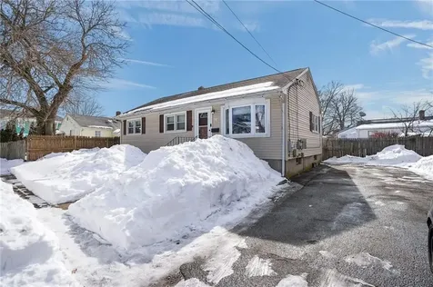 78 Villa Avenue Cranston RI 02905