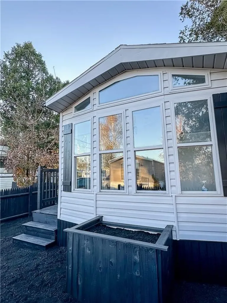 245 Manton Street Pawtucket RI 02861