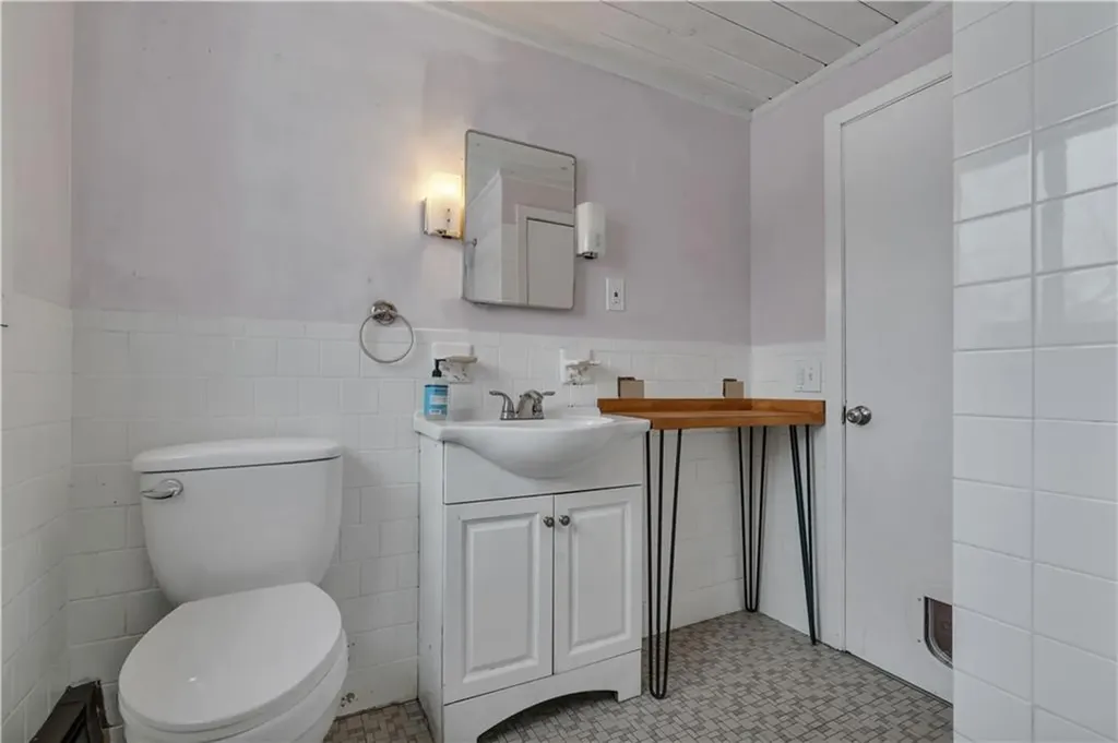 22 Rawlinson Drive Coventry RI 02816