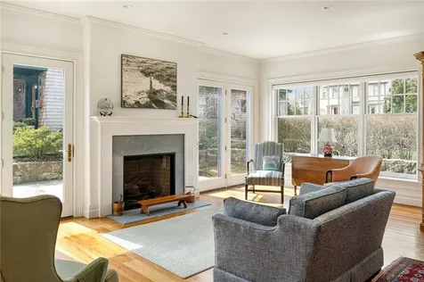 29 Prairie Avenue Newport RI 02840