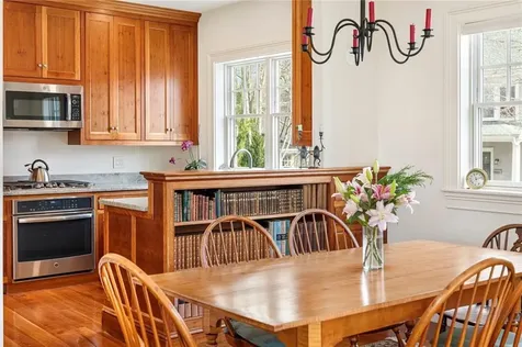 29 Prairie Avenue Newport RI 02840