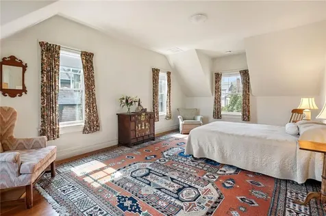 29 Prairie Avenue Newport RI 02840