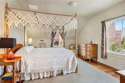 29 Prairie Avenue Newport RI 02840