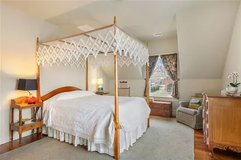 29 Prairie Avenue Newport RI 02840