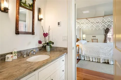 29 Prairie Avenue Newport RI 02840