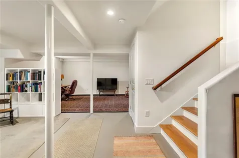 29 Prairie Avenue Newport RI 02840