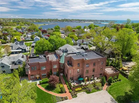 29 Prairie Avenue Newport RI 02840