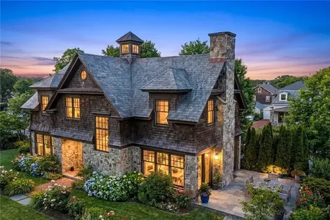 29 Prairie Avenue Newport RI 02840