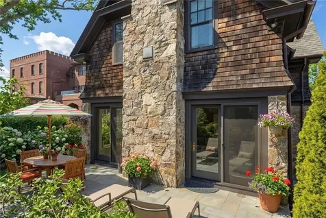 29 Prairie Avenue Newport RI 02840