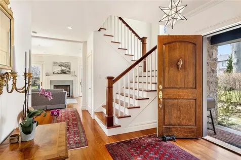 29 Prairie Avenue Newport RI 02840