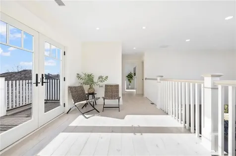 33 Carnegie Abbey Lane Portsmouth RI 02871