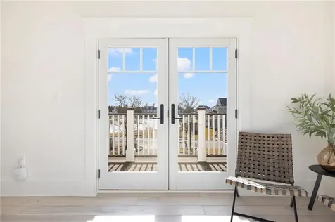 33 Carnegie Abbey Lane Portsmouth RI 02871