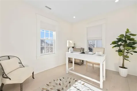 33 Carnegie Abbey Lane Portsmouth RI 02871