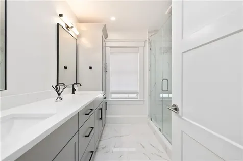 33 Carnegie Abbey Lane Portsmouth RI 02871