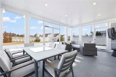 33 Carnegie Abbey Lane Portsmouth RI 02871