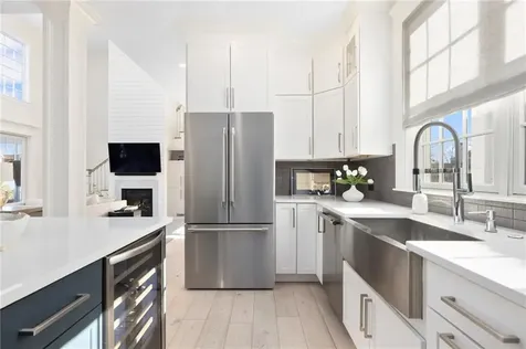 33 Carnegie Abbey Lane Portsmouth RI 02871