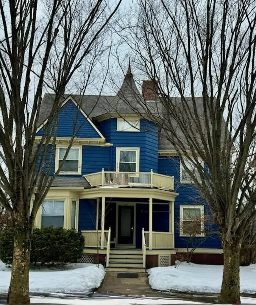 182 Adelaide Avenue Providence RI 02907