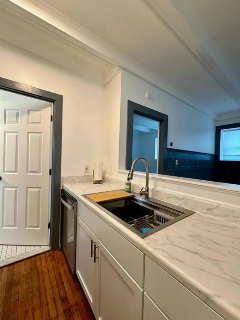 182 Adelaide Avenue Providence RI 02907