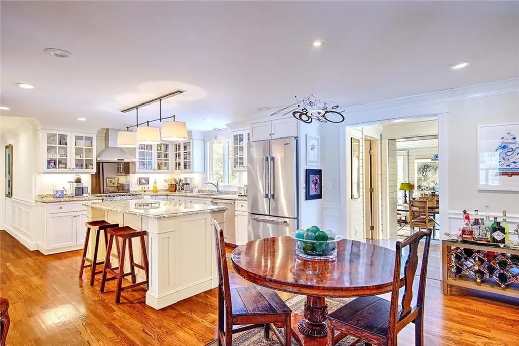 22 Lantern Lane Barrington RI 02806