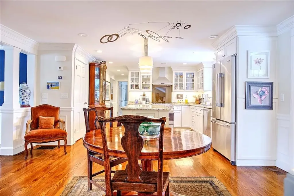 22 Lantern Lane Barrington RI 02806
