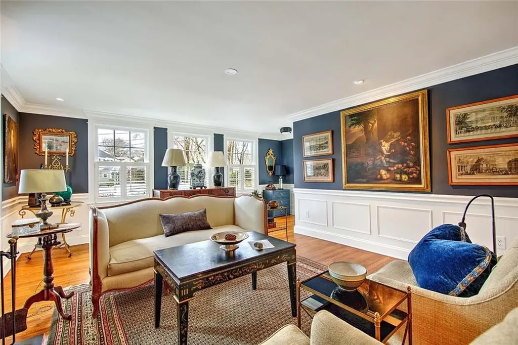22 Lantern Lane Barrington RI 02806