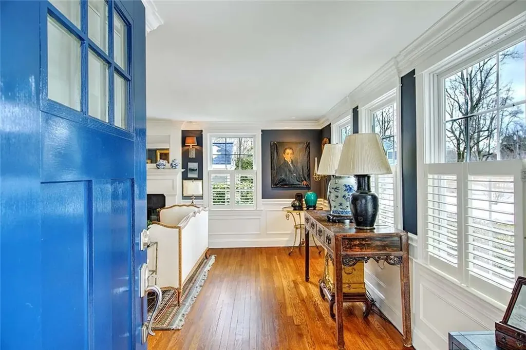 22 Lantern Lane Barrington RI 02806