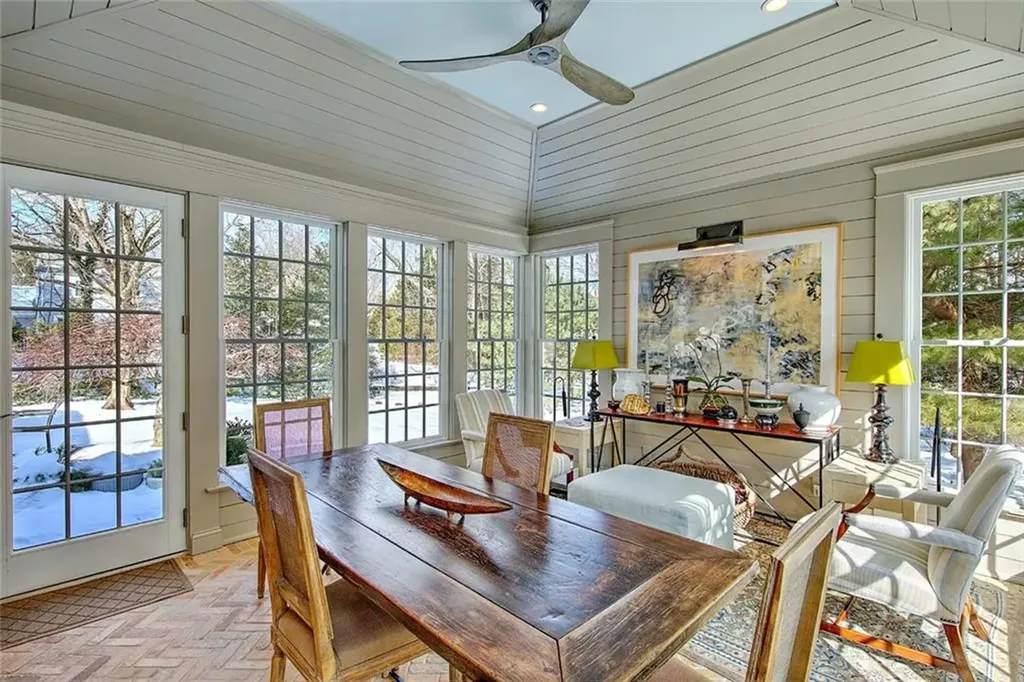 22 Lantern Lane Barrington RI 02806