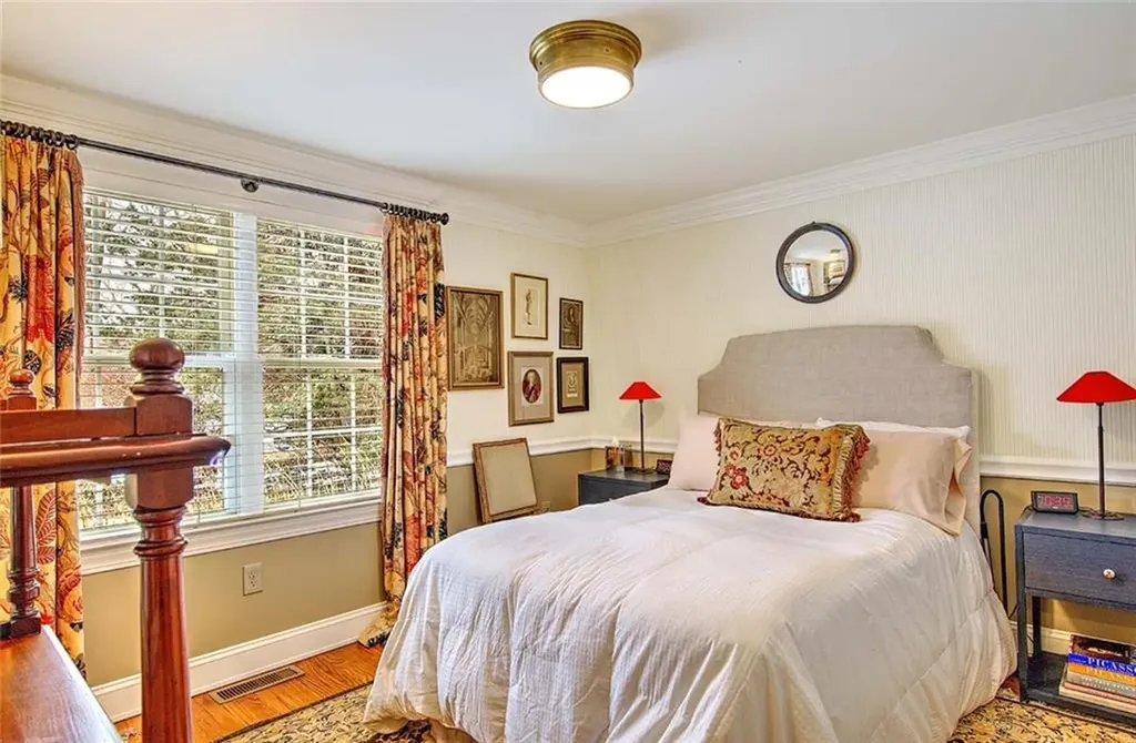 22 Lantern Lane Barrington RI 02806