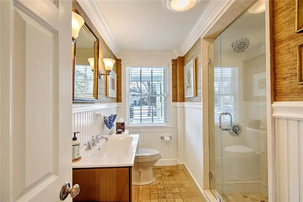 22 Lantern Lane Barrington RI 02806